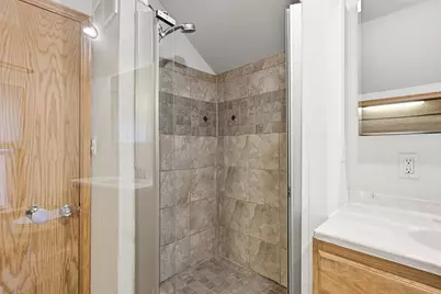 3074 S Wentworth Ave, Milwaukee, WI 53207 - Photo 26