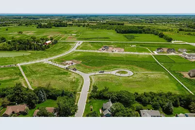 9993 N Migratory Ln #Lt50, Mequon, WI 53097 - Photo 2