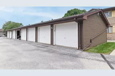 10376 W Whitnall Edge Ct #204, Franklin, WI 53132 - Photo 20