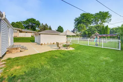 6619  Manchester Dr, Greendale, WI 53129 - Photo 26