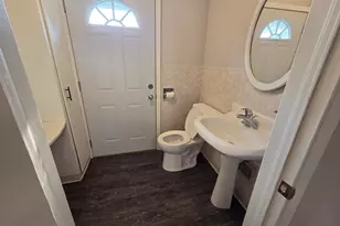1312 S 18th St, Manitowoc, WI 54220 - Photo 16