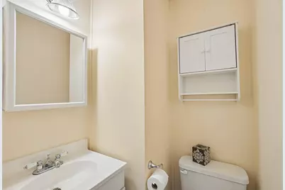 1633  Aldoro Dr, Waukesha, WI 53188 - Photo 32