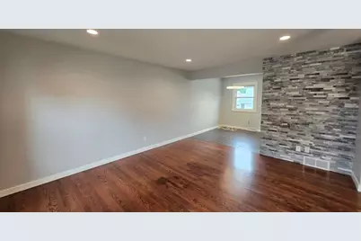 1712  Michael Dr, Waukesha, WI 53189 - Photo 14