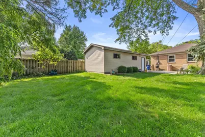 4107  Graceland Blvd, Racine, WI 53405 - Photo 28