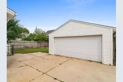1520  Columbus St, Manitowoc, WI 54220 - Photo 4