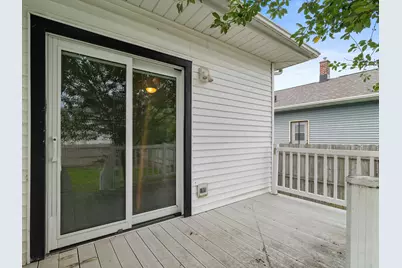 1520  Columbus St, Manitowoc, WI 54220 - Photo 8