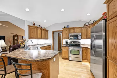 W765  Potters Cir, East Troy, WI 53120 - Photo 12