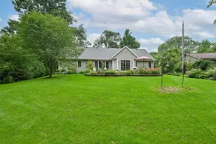 W765 Potters Cir, East Troy, WI 53120 - Photo 34