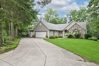 W765  Potters Cir, East Troy, WI 53120 - Photo 36