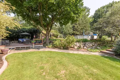 643  Cardiff Dr, Hartland, WI 53029 - Photo 50