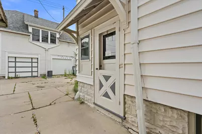 2032 N 58th St #2034, Milwaukee, WI 53208 - Photo 30