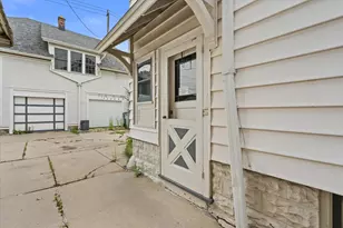 2032 N 58th St, Milwaukee, WI 53208 - Photo 30
