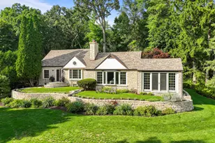 466 N Lower Gardens Rd, Fontana, WI 53125 - Photo 8