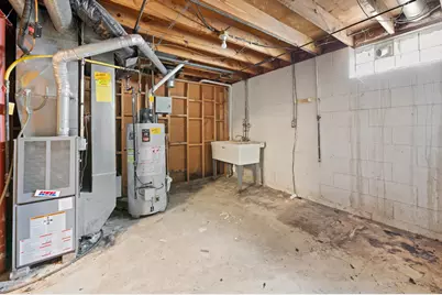 6083 S 20th St, Milwaukee, WI 53221 - Photo 16