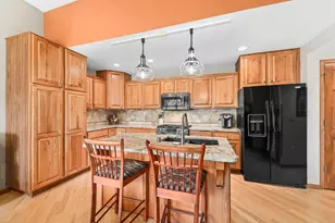 W264N2062 Deer Haven Ct, Pewaukee, WI 53072 - Photo 14
