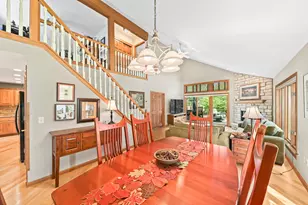 W264N2062 Deer Haven Ct, Pewaukee, WI 53072 - Photo 6