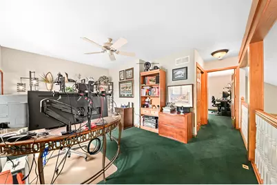 W264N2062  Deer Haven Ct #2, Pewaukee, WI 53072 - Photo 18