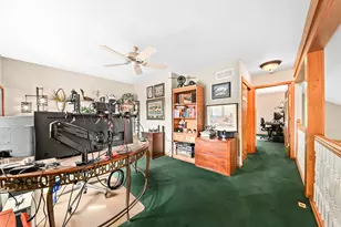 W264N2062 Deer Haven Ct, Pewaukee, WI 53072 - Photo 18