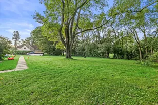 2032 30th Ave, Kenosha, WI 53144 - Photo 10