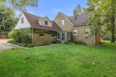 2032  30th Ave, Kenosha, WI 53144 - Photo 2