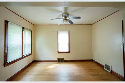 4441 N 36th St, Milwaukee, WI 53209 - Photo 2
