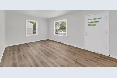 1716 W Grand Ave, Beloit, WI 53511 - Photo 8