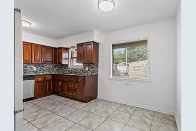 3449 N 77th St, Milwaukee, WI 53222 - Photo 14