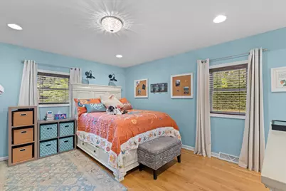 11456 N Solar Ave, Mequon, WI 53097 - Photo 16