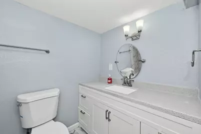10126 S Judith Pl, Oak Creek, WI 53154 - Photo 30