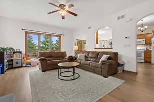 407 Century Oak Dr, Waukesha, WI 53188 - Photo 4