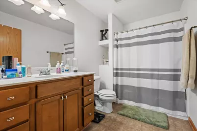 407  Century Oak Dr, Waukesha, WI 53188 - Photo 24