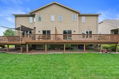407  Century Oak Dr, Waukesha, WI 53188 - Photo 40