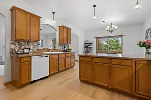 407 Century Oak Dr, Waukesha, WI 53188 - Photo 14