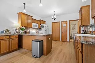 407 Century Oak Dr, Waukesha, WI 53188 - Photo 12