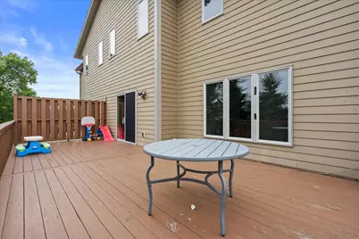 407  Century Oak Dr, Waukesha, WI 53188 - Photo 34