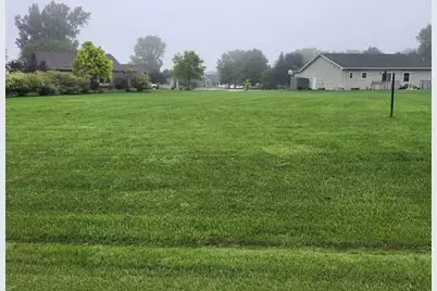 Lt3  Roundtable Dr, Racine, WI 53406 - Photo 2