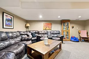 W199N11283 Rosewood Ct, Germantown, WI 53022 - Photo 18