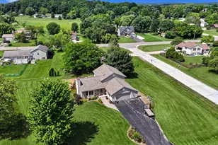 28941 Golden Cir, Racine, WI 53185 - Photo 2