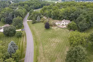 S26W31396 Cregennan Bae, Genesee, WI 53183 - Photo 46