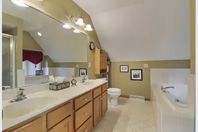 1463  Creek Side Dr, Lyons, WI 53105 - Photo 14