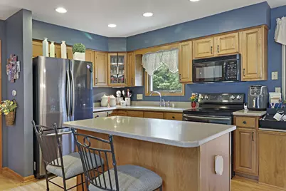 1463  Creek Side Dr, Lyons, WI 53105 - Photo 6
