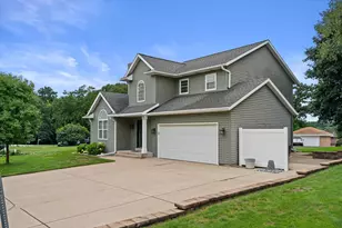 W2224 Oak Ridge Ave, East Troy, WI 53120 - Photo 2