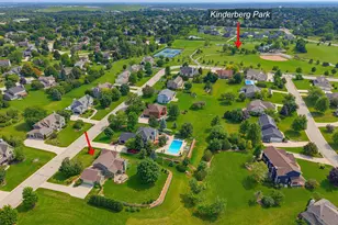W148N10759 Crabtree Ln, Germantown, WI 53022 - Photo 50