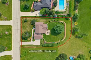 W148N10759 Crabtree Ln, Germantown, WI 53022 - Photo 48