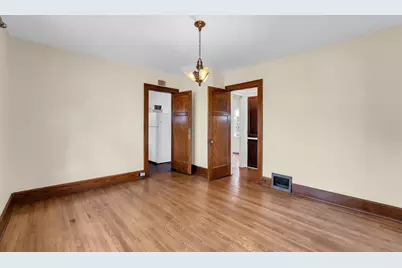 704  Belmont Ave, Racine, WI 53405 - Photo 12