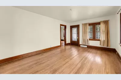 704  Belmont Ave, Racine, WI 53405 - Photo 8