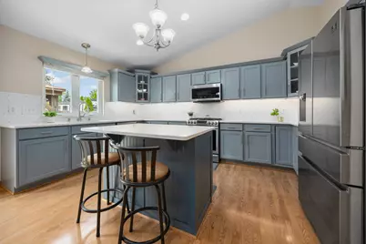 9407 S 33rd St, Franklin, WI 53132 - Photo 6