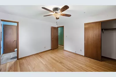 211  Maple St, Grafton, WI 53024 - Photo 8