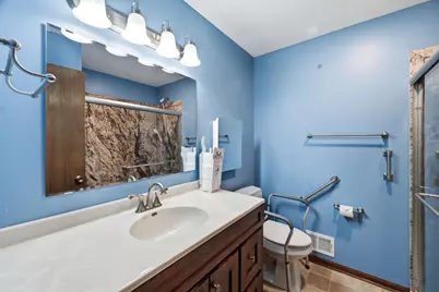 211  Maple St, Grafton, WI 53024 - Photo 14