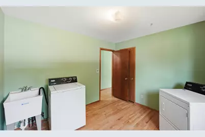 211  Maple St, Grafton, WI 53024 - Photo 16